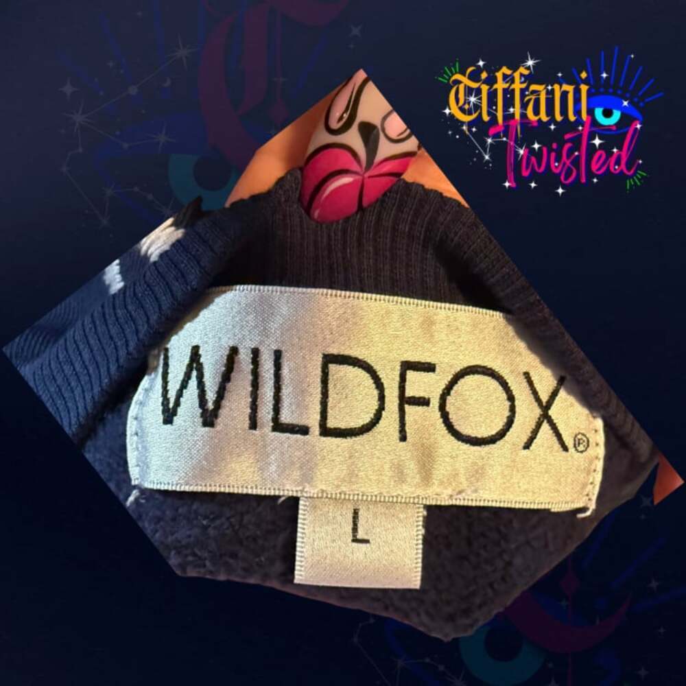 Wildfox “Chill On Mountain Time” Embroidered Sweatshirt NWOT Size Large - Picture 4 of 7